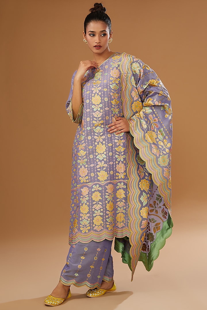 Mauve Silk Floral Hand Printed Kurta Set by I AM DESIGN at Pernia's Pop Up Shop