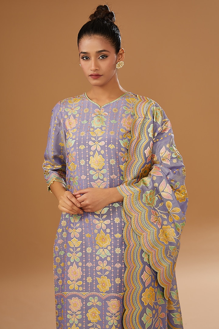 Mauve Silk Floral Hand Printed Kurta Set by I AM DESIGN at Pernia's Pop Up Shop