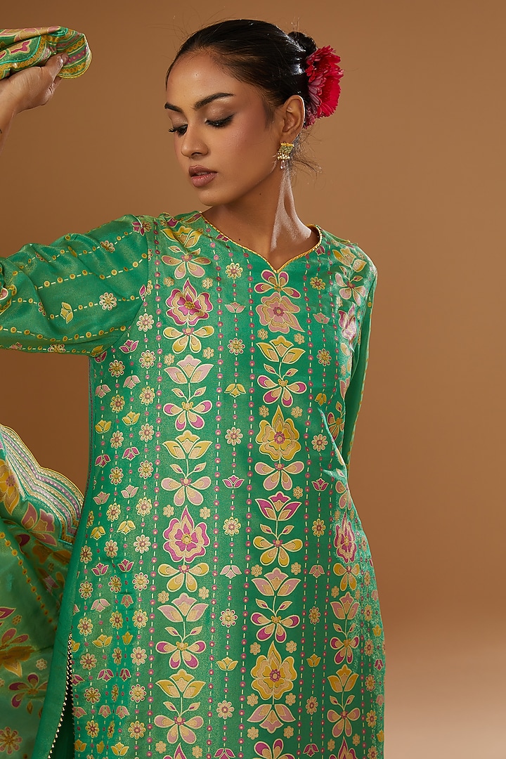 Green Silk Floral Hand Printed Kurta Set by I AM DESIGN at Pernia's Pop Up Shop
