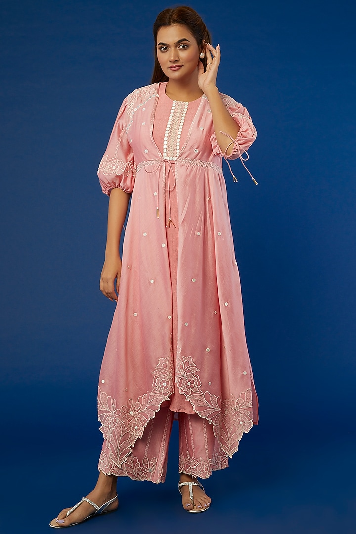 Pink Embroidered Kurta Set by I Am Design at Pernia's Pop Up Shop