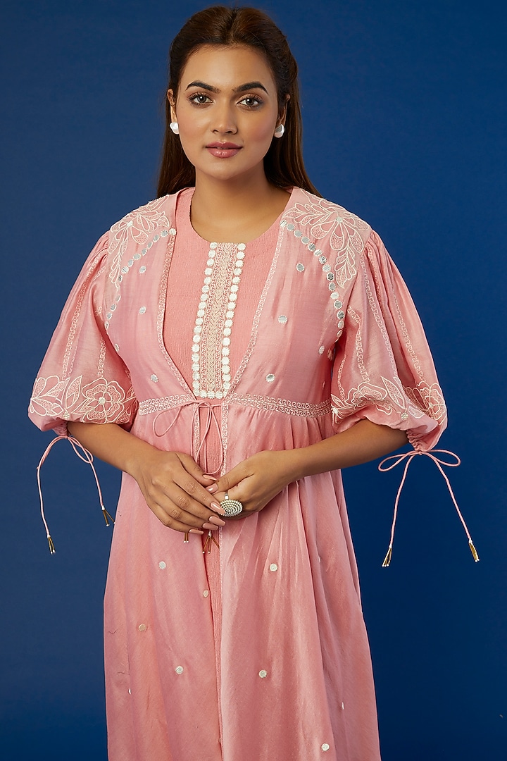 Pink Embroidered Kurta Set by I Am Design at Pernia's Pop Up Shop