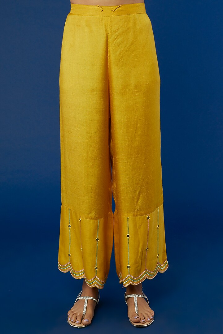 Mustard Embroidered Kurta Set by I Am Design at Pernia's Pop Up Shop