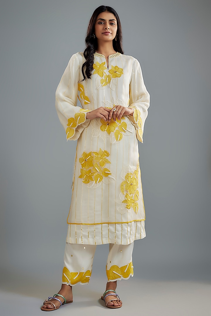 Ivory Silk Organza Floral Applique Work Layered Kurta Set by I AM DESIGN at Pernia's Pop Up Shop