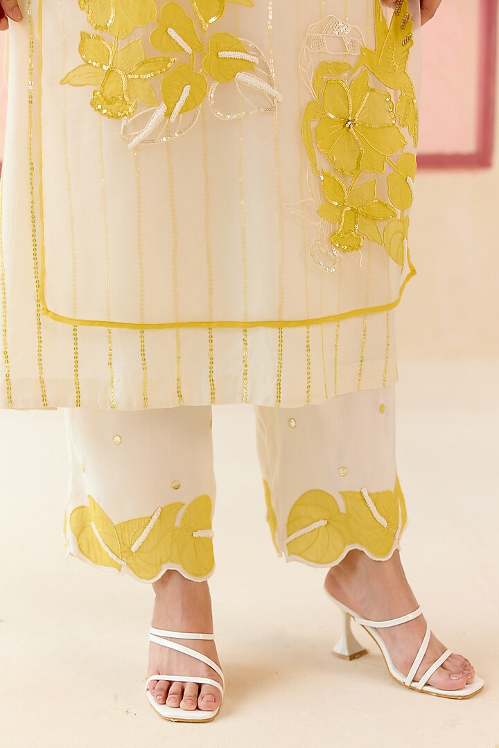 Ivory Silk Organza Floral Applique Work Kurta Set by I AM DESIGN at Pernia's Pop Up Shop