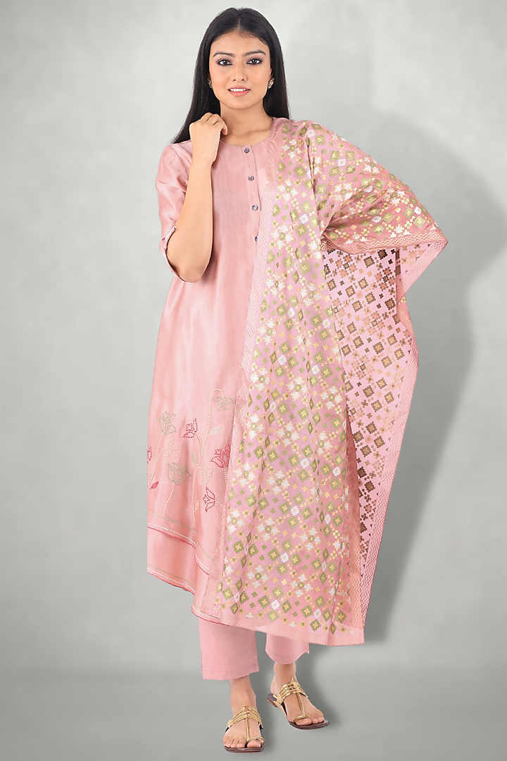 Lilac Embroidered Kurta Set by I Am Design at Pernia's Pop Up Shop