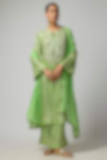 Green Georgette Hand Embroidered Metallic Kurta Set by I AM DESIGN at Pernia's Pop Up Shop
