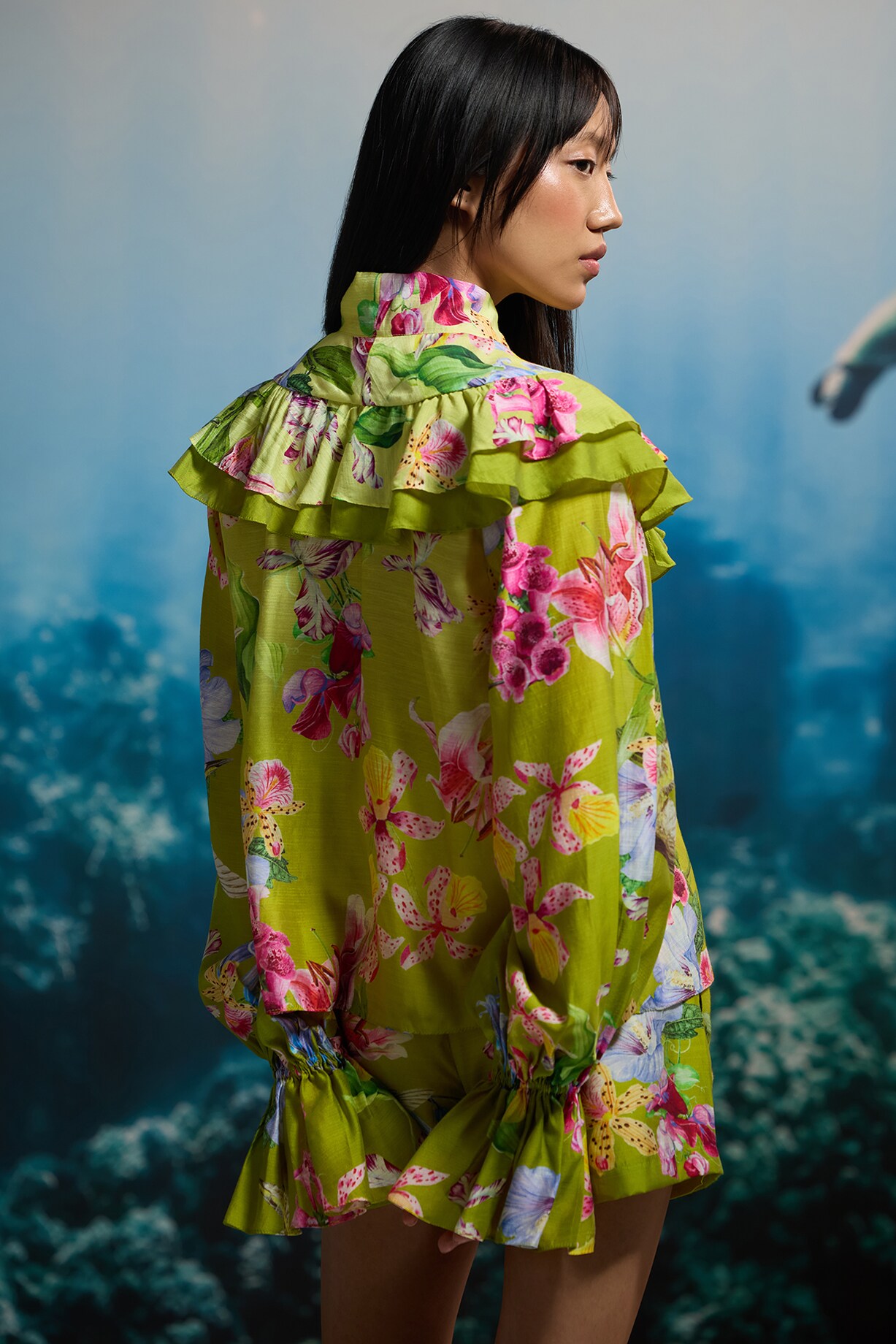 slim fit dress slacks Haina Pleated Short in Pistachio