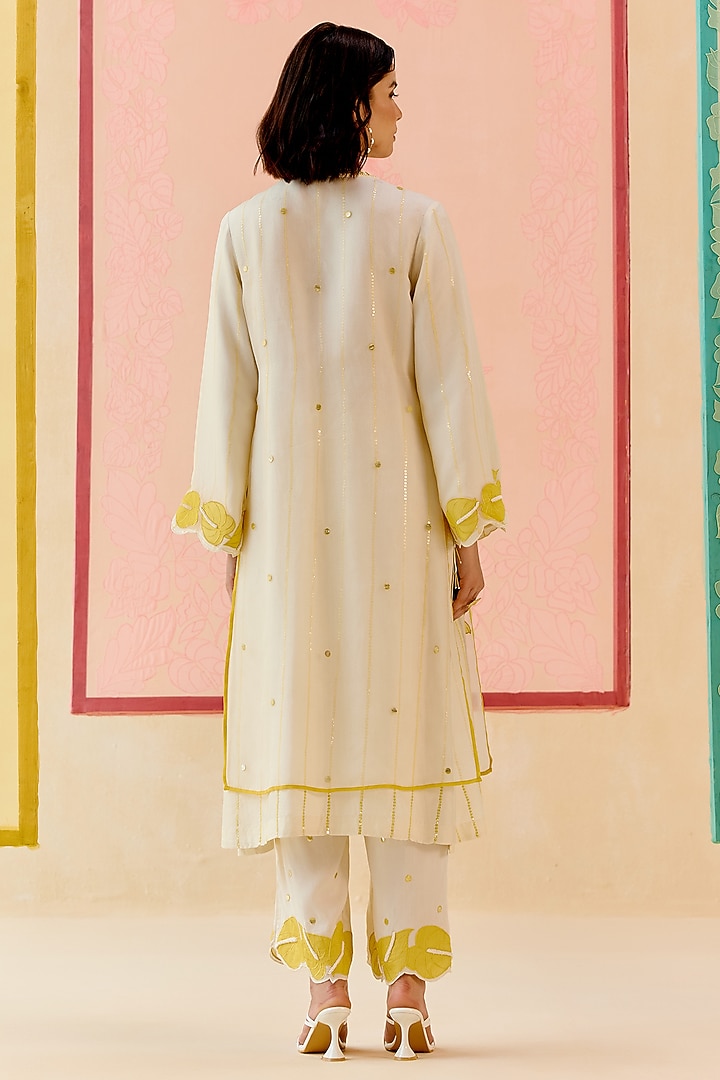 Ivory Silk Organza Floral Applique Work Kurta Set by I AM DESIGN at Pernia's Pop Up Shop