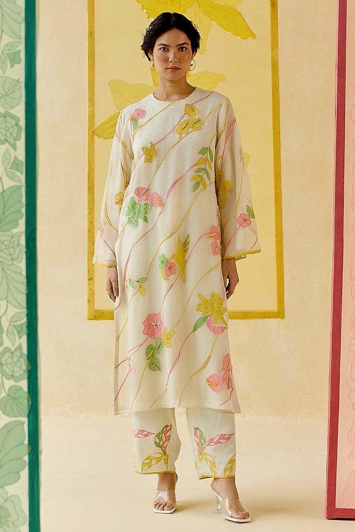 Ivory Silk Organza Floral Applique Work Kurta Set by I AM DESIGN at Pernia's Pop Up Shop
