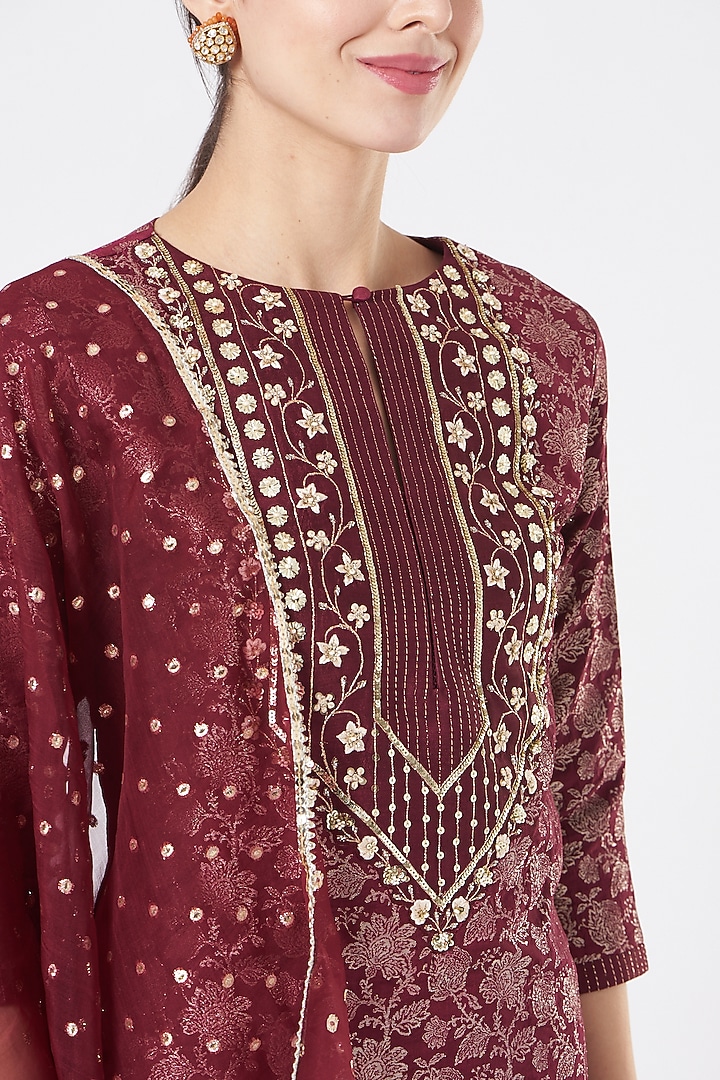 Plum Embroidered Kurta Set by Ivory by dipika at Pernia's Pop Up Shop