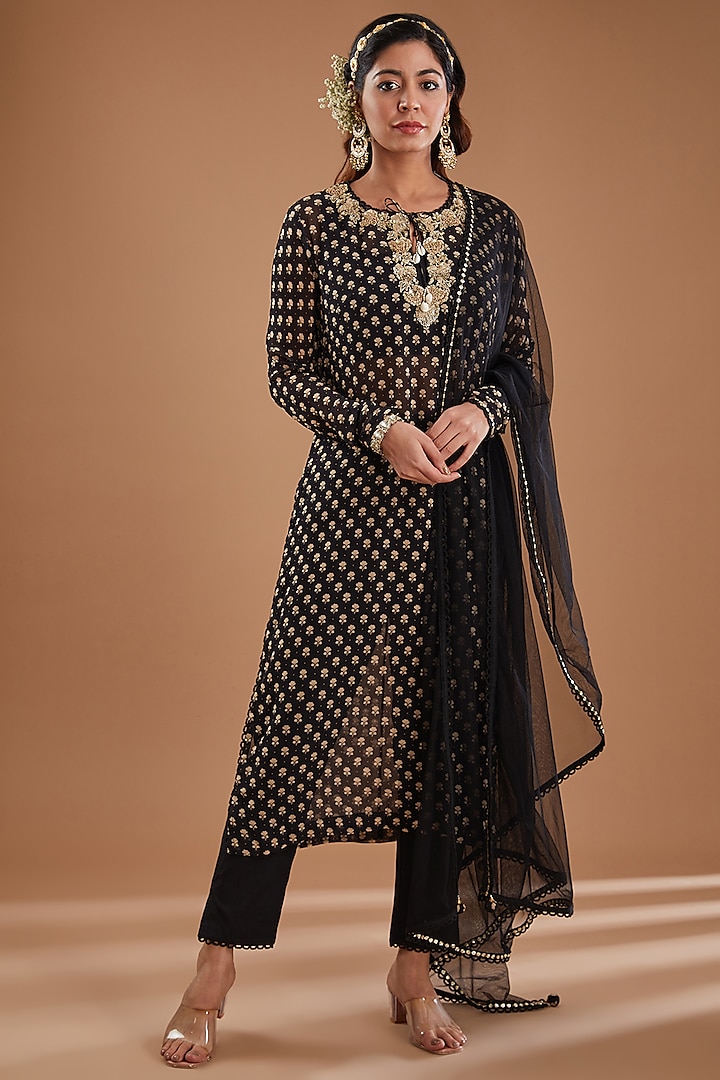 Black Georgette Floral Boota Printed & Embroidered Kurta Set by Ivory by dipika at Pernia's Pop Up Shop