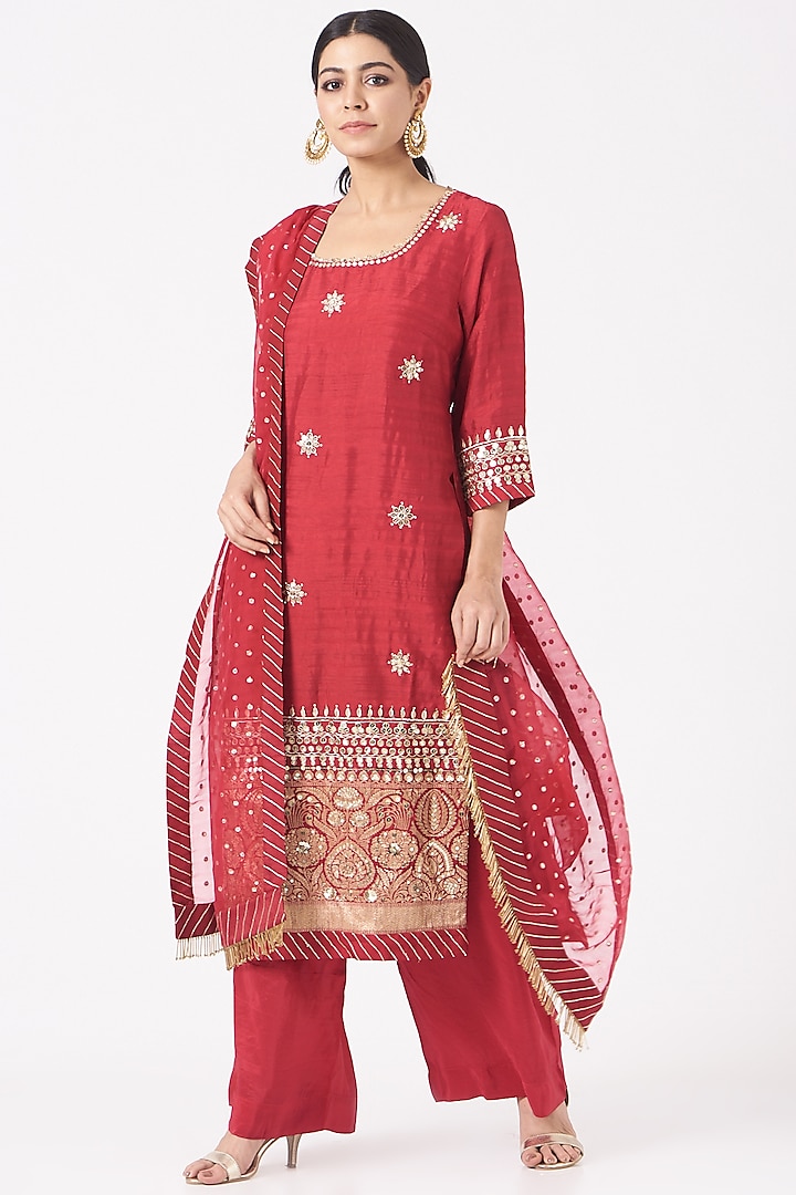 Cherry Red Embroidered Kurta Set by Ivory by dipika