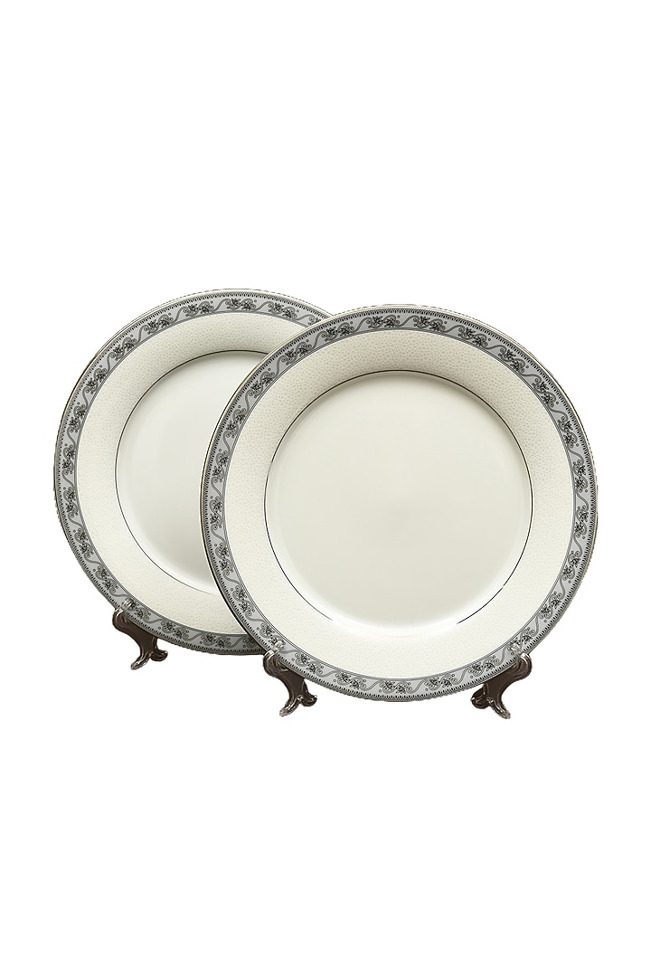 Grey Porcelain Dinner Set of 21 by ICHKAN at Pernia's Pop Up Shop