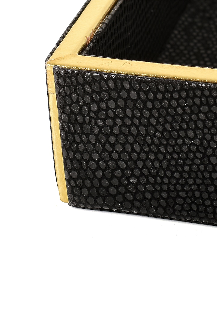 Black Serpentine Towel Tray by ICHKAN at Pernia's Pop Up Shop