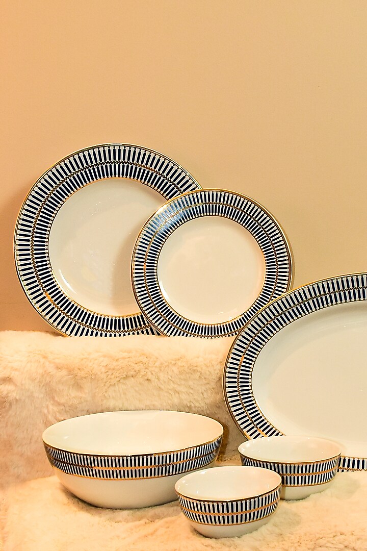 Blue Porcelain Monarchy Dinner Set by ICHKAN at Pernia's Pop Up Shop