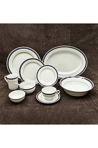 Blue Porcelain Dinner Set Of 21 by ICHKAN