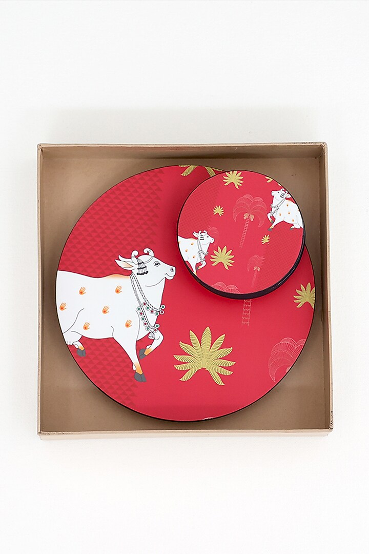 Pink Gulabi Pichwai Round Trivets & Coasters Hamper by ICRAFT at Pernia's Pop Up Shop