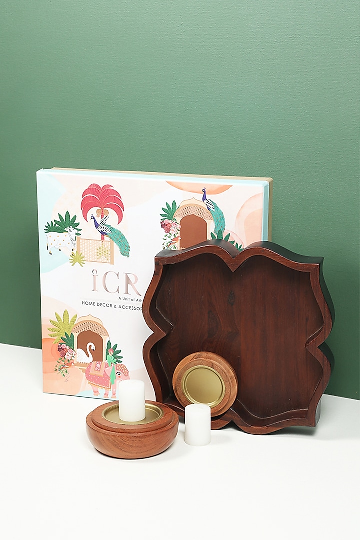 Brown Lotus Tray Hamper by ICRAFT