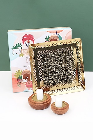 Gold Platter Hamper by ICRAFT