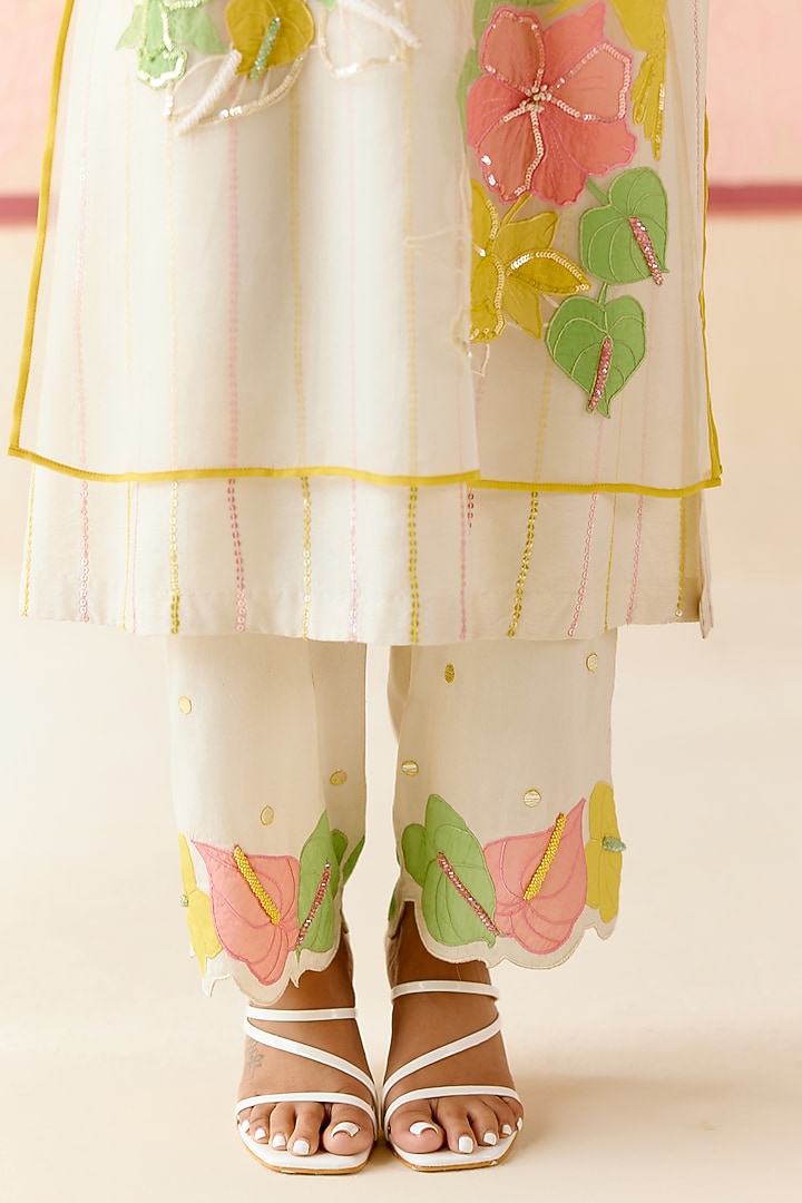 Ivory Silk Organza Floral Applique Work Kurta Set by I AM DESIGN at Pernia's Pop Up Shop