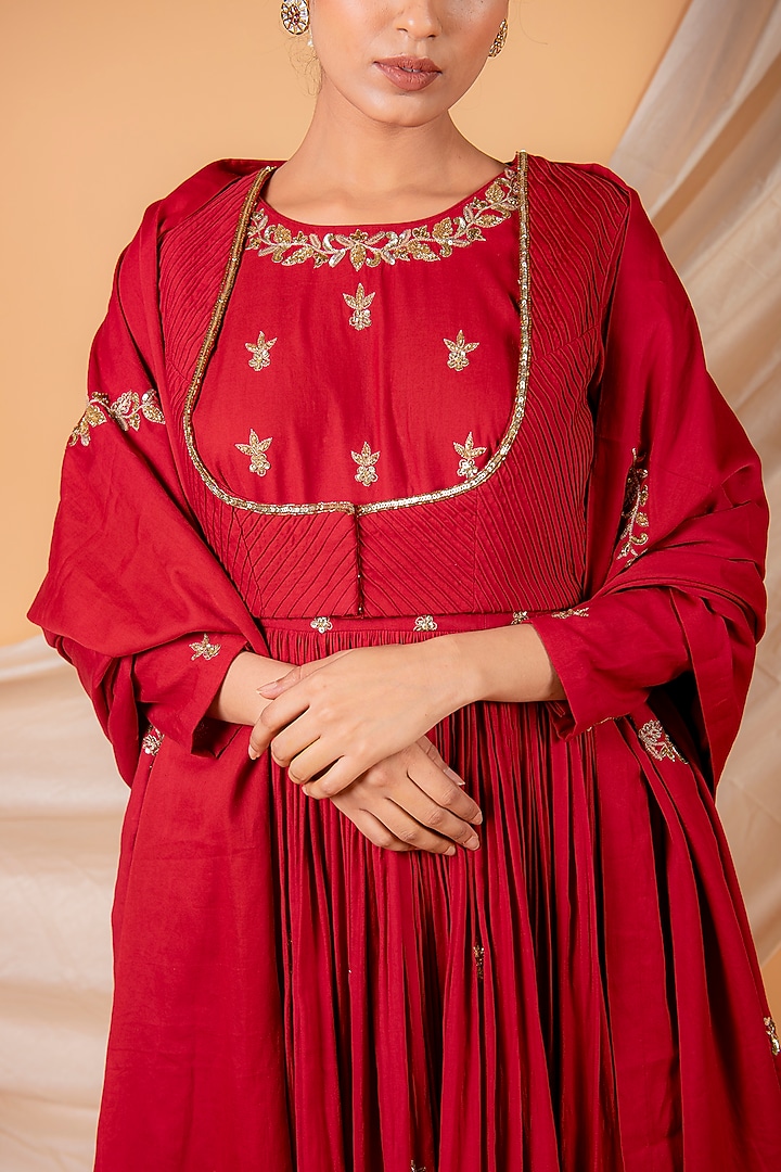 Fiery Red Machine & Hand Embroidered Jacket Party Wear Anarkali Set by Ikshita Choudhary at Pernia's Pop Up Shop