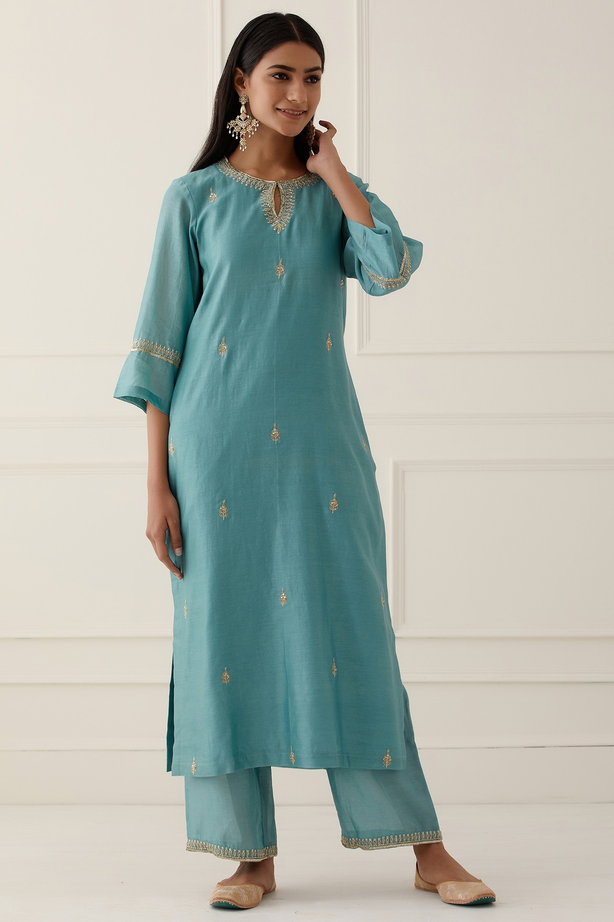 Sky Blue Embroidered Kurta Set by Ikshita Choudhary at Pernia's Pop Up ...