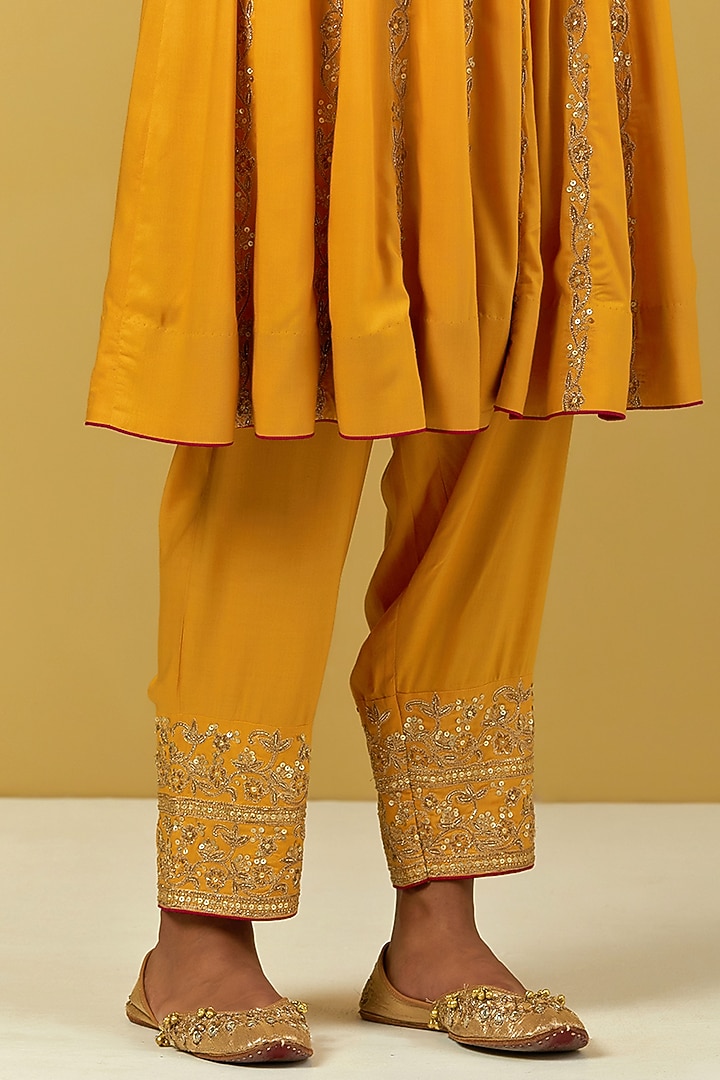 Yellow Modal Cotton Hand Embroidered Kurta Set by Ikshita Choudhary at Pernia's Pop Up Shop