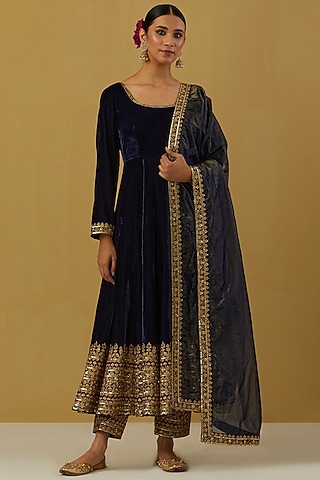 Blue Velvet Silk Hand Embroidered Anarkali Set by Ikshita Choudhary