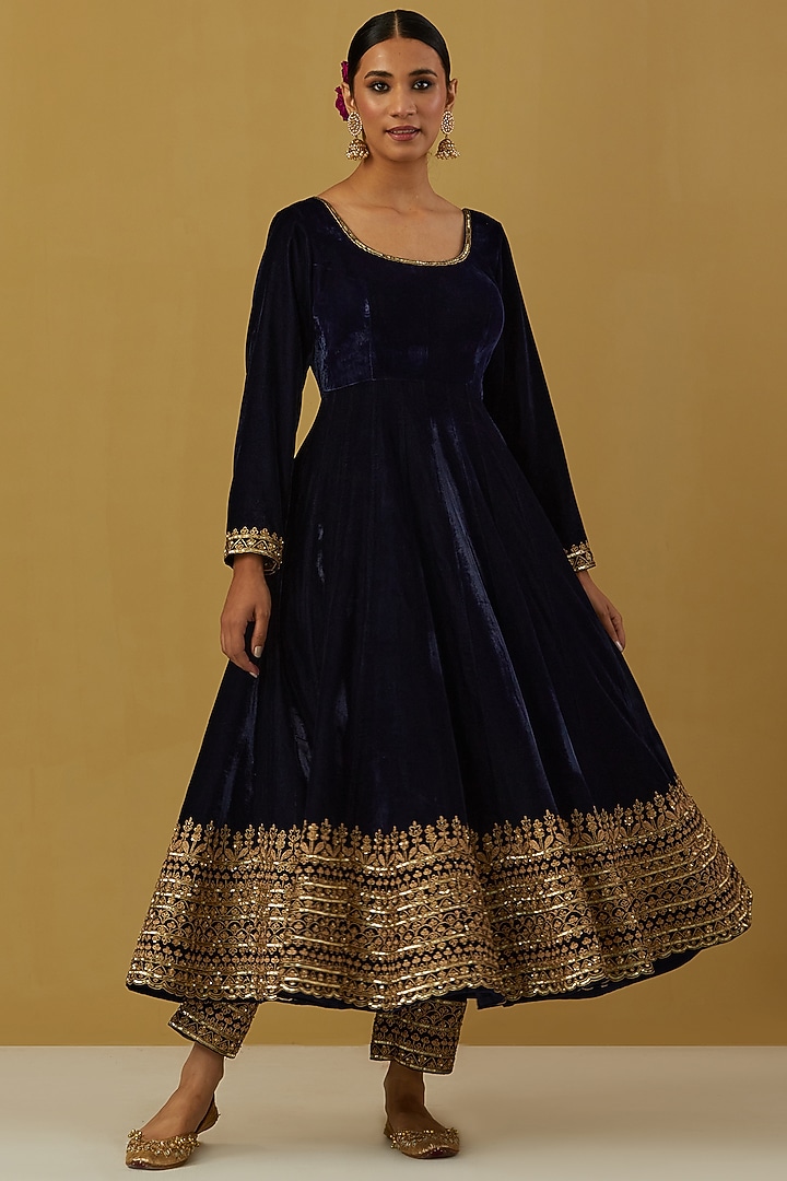 Blue Velvet Silk Hand Embroidered Wedding Anarkali Set by Ikshita Choudhary at Pernia's Pop Up Shop