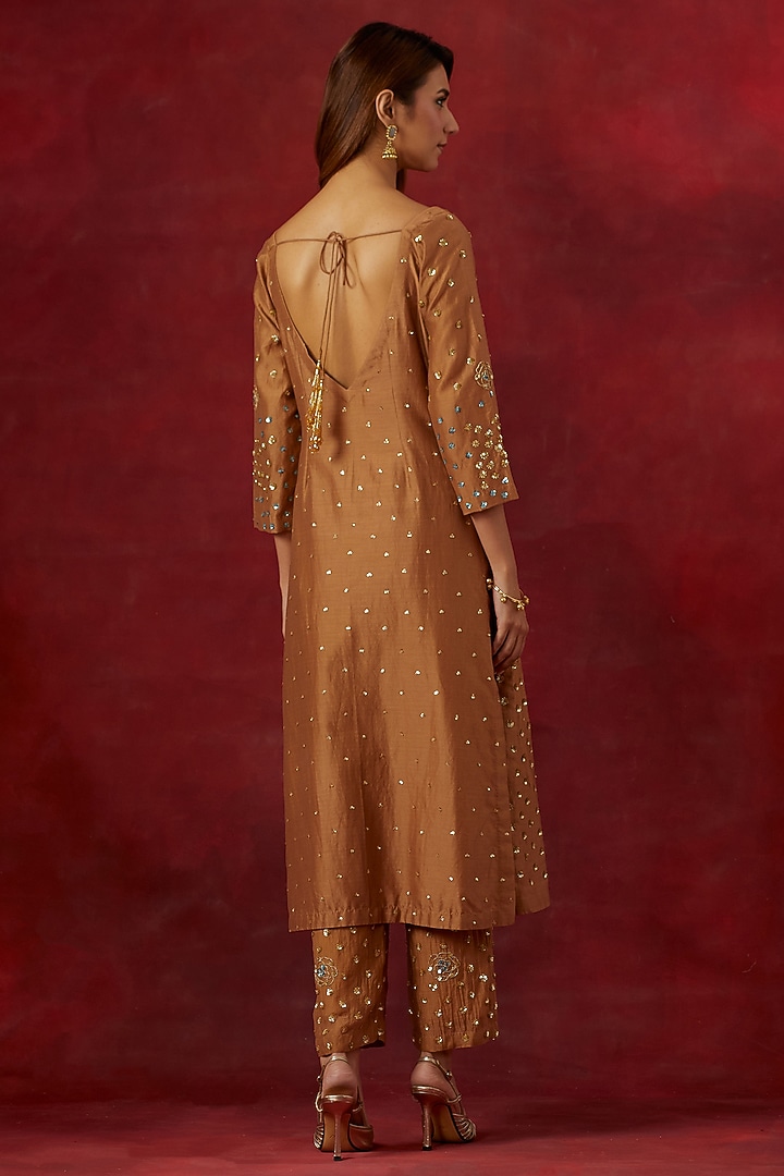 Rust Chanderi Silk Hand Embroidered Kurta Set by Ikshita Choudhary at Pernia's Pop Up Shop