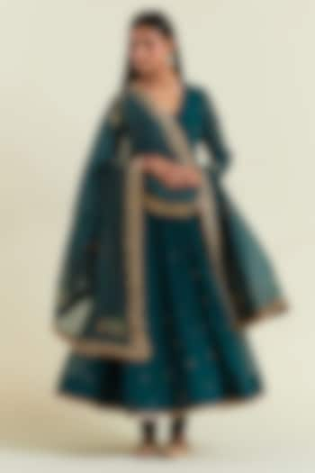 Teal Blue Chanderi Hand Embroidered Anarkali Set by Ikshita Choudhary at Pernia's Pop Up Shop