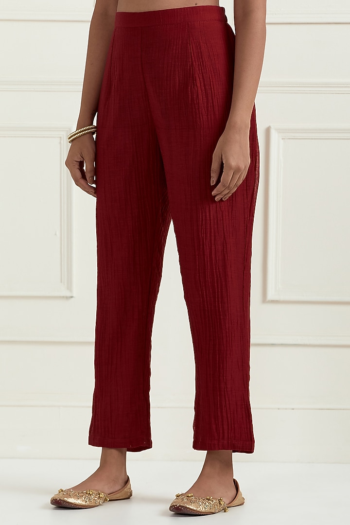 Red Chanderi Hand Embroidered Kurta Set by Ikshita Choudhary at Pernia's Pop Up Shop