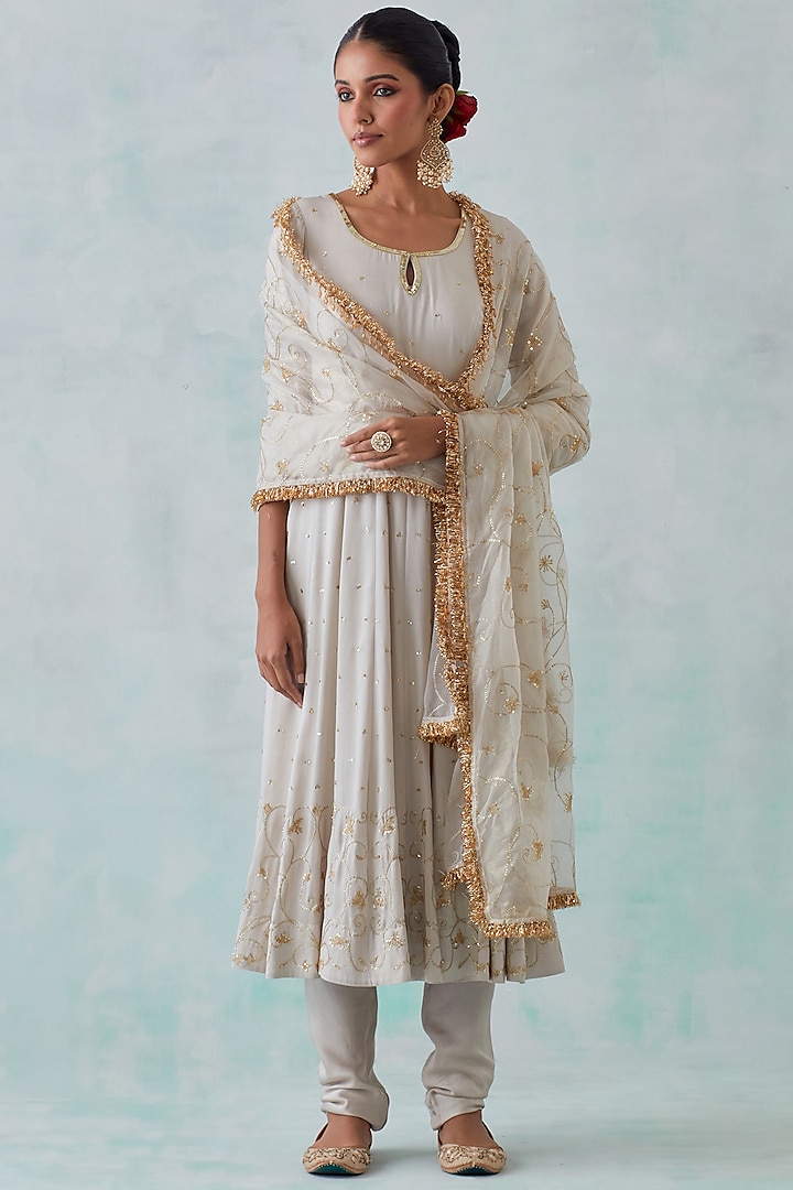 White Satin Embroidered Anarkali Set by Ikshita Choudhary at Pernia's Pop Up Shop