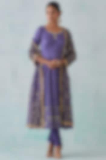 Purple Satin Embroidered Anarkali Set by Ikshita Choudhary at Pernia's Pop Up Shop