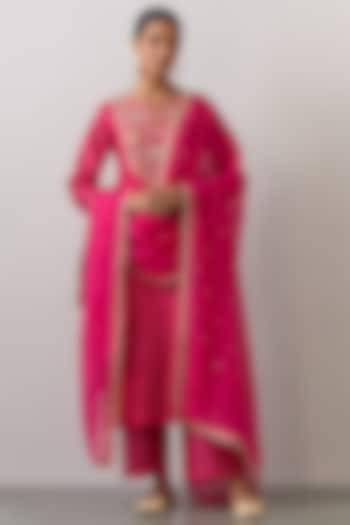 Pink Chanderi Printed & Embroidered Kurta Set by Ikshita Choudhary at Pernia's Pop Up Shop