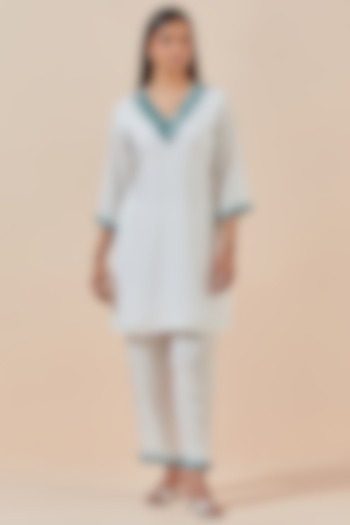 White & Blue Muslin Cotton Hand Embroidered Kurta Set by Ikshita Choudhary at Pernia's Pop Up Shop