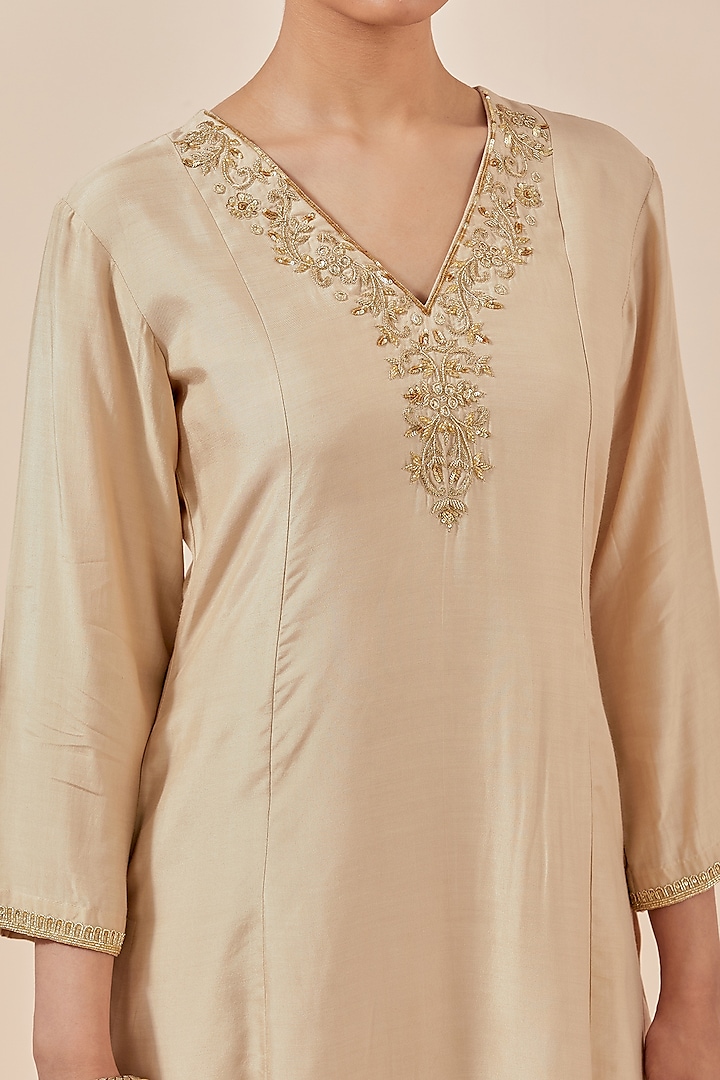 Beige Chanderi Silk Embroidered Kurta Set by Ikshita Choudhary at Pernia's Pop Up Shop