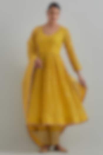 Yellow Chanderi Block Printed & Hand Embroidered Party Wear Anarkali Set by Ikshita Choudhary at Pernia's Pop Up Shop
