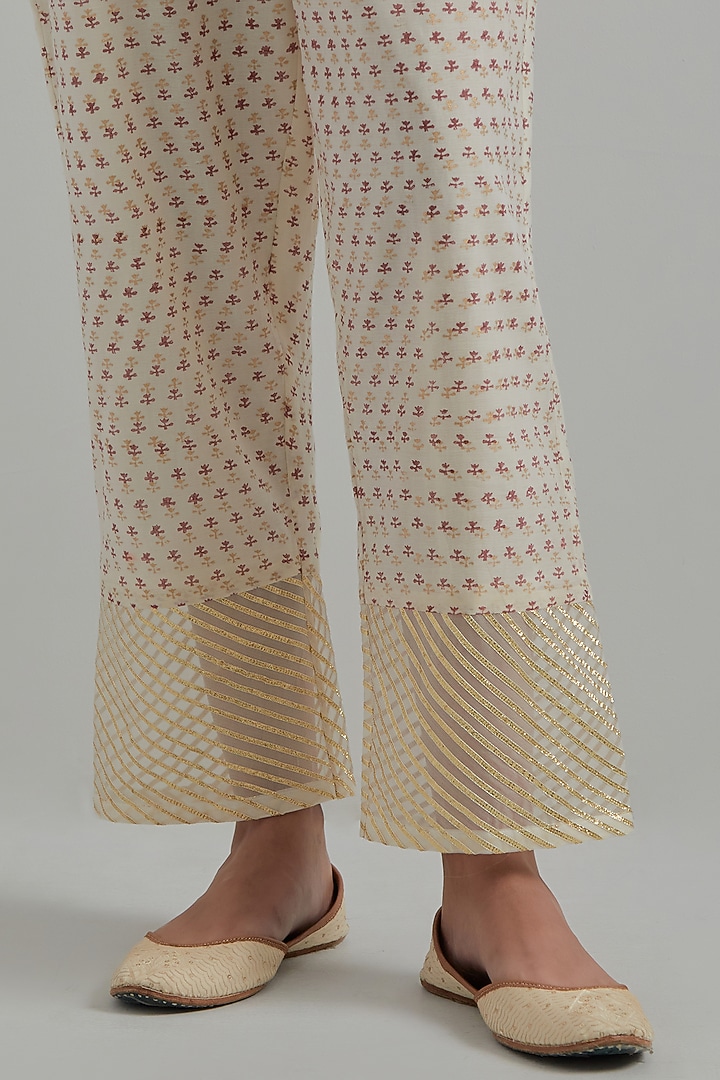 White Chanderi Block Printed & Hand Embroidered Party Wear Anarkali Set by Ikshita Choudhary at Pernia's Pop Up Shop