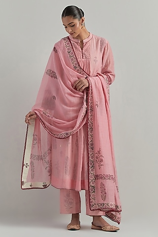Light Pink Chanderi Block Printed Gathered Kurta Set by Ikshita Choudhary