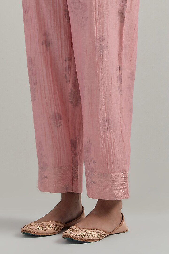 Light Pink Chanderi Block Printed Gathered Kurta Set by Ikshita Choudhary at Pernia's Pop Up Shop
