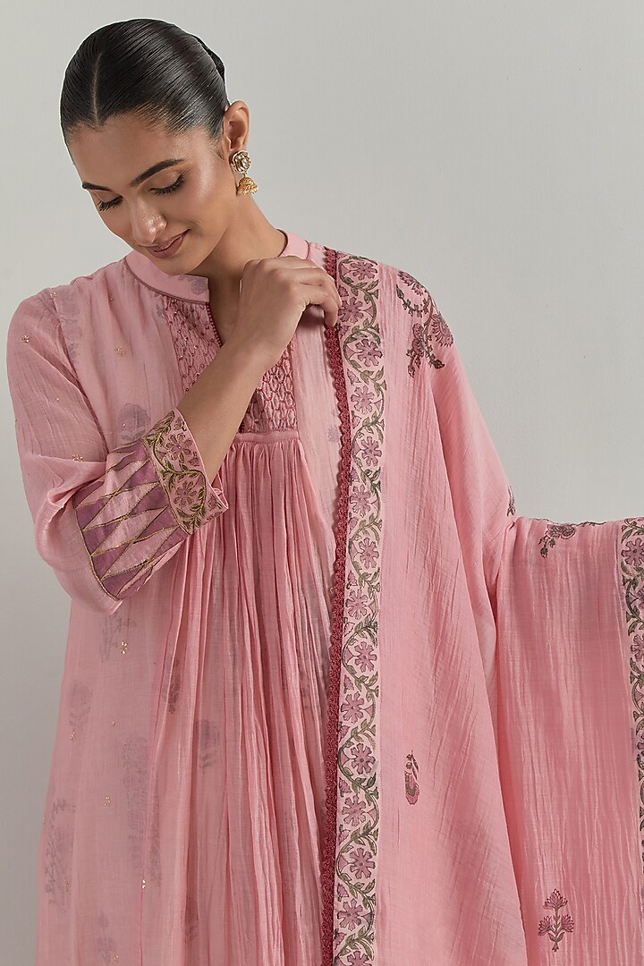 Light Pink Chanderi Block Printed Gathered Kurta Set by Ikshita Choudhary at Pernia's Pop Up Shop