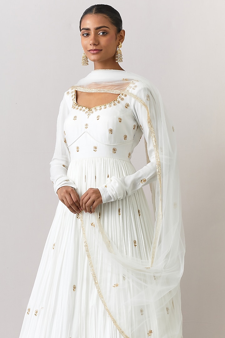 White Modal Cotton Embroidered Wedding Anarkali Set by Ikshita Choudhary at Pernia's Pop Up Shop
