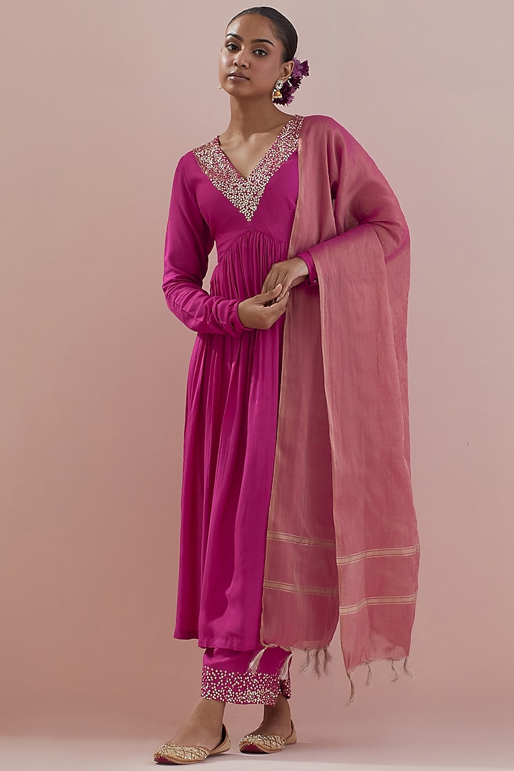 Magenta Muslin Hand Embroidered Anarkali Set by Ikshita Choudhary at Pernia's Pop Up Shop