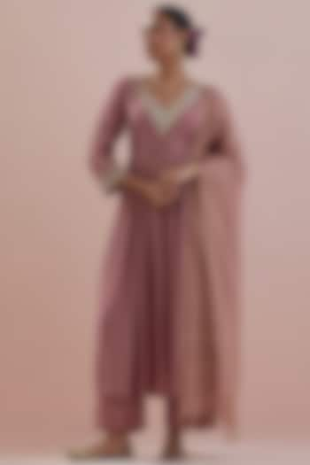 Dusty Pink Muslin Hand Embroidered Anarkali Set by Ikshita Choudhary at Pernia's Pop Up Shop