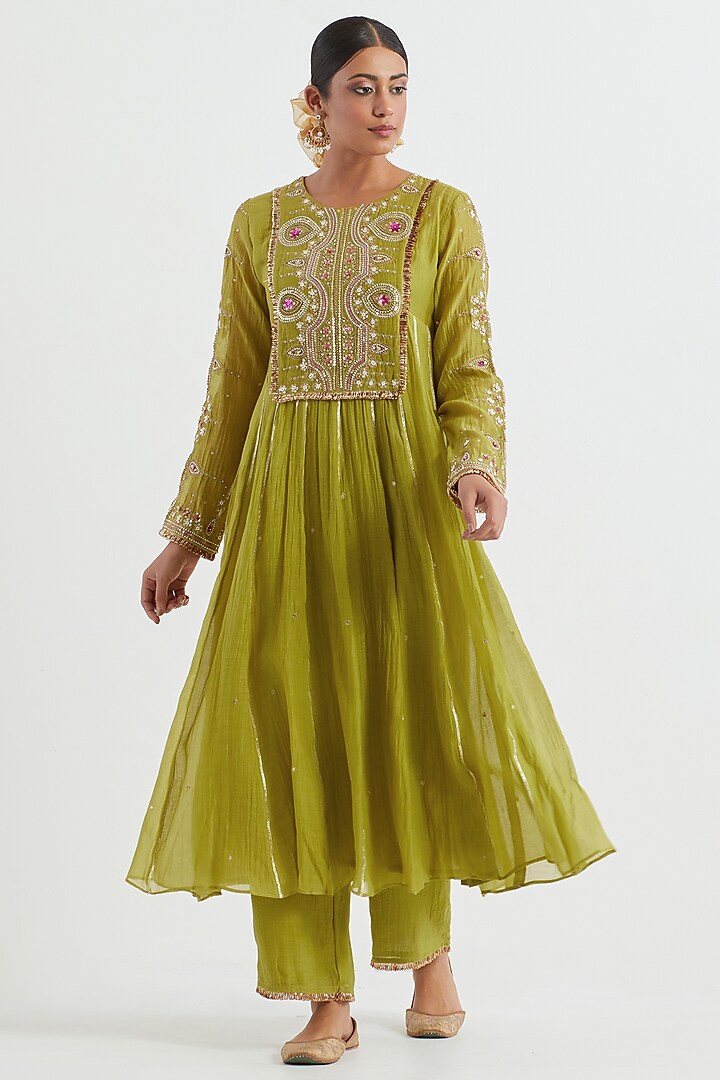 Green Chanderi Hand Embroidered Kurta Set by Ikshita Choudhary