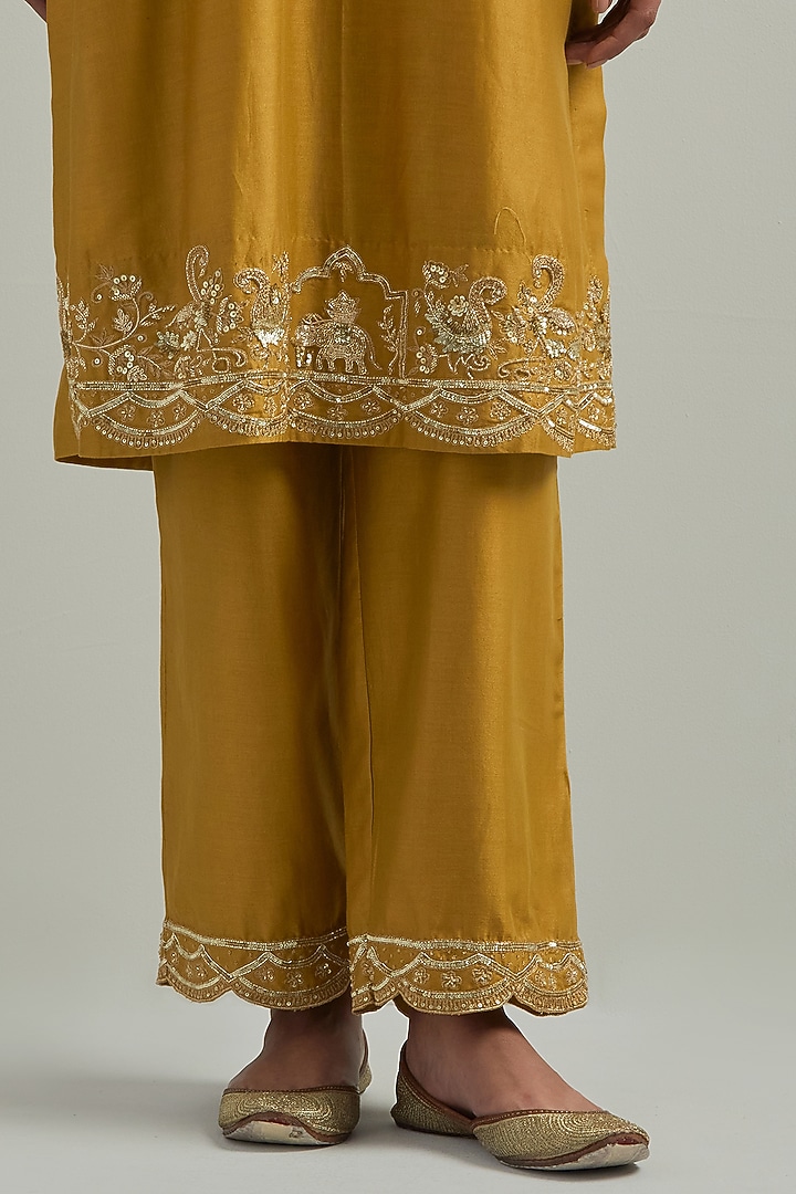 Mustard Chanderi Hand Embroidered Kurta Set by Ikshita Choudhary at Pernia's Pop Up Shop