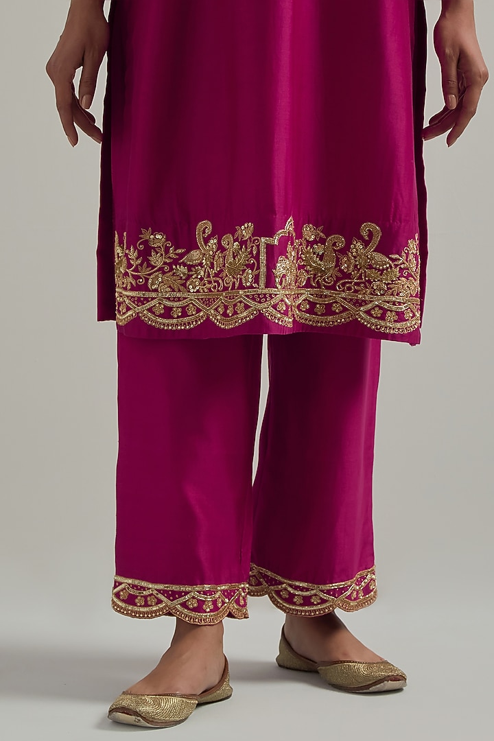 Magenta Chanderi Hand Embroidered Kurta Set by Ikshita Choudhary at Pernia's Pop Up Shop