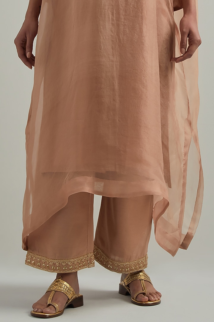 Dust Pink Organza Hand Embroidered Kaftan Set by Ikshita Choudhary at Pernia's Pop Up Shop