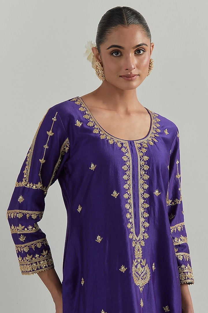 Purple Chanderi Hand Embroidered Kurta Set by Ikshita Choudhary at Pernia's Pop Up Shop